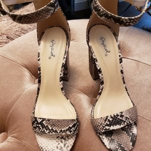Qupid Block Heel Snakeskin Sandals Sz. 7